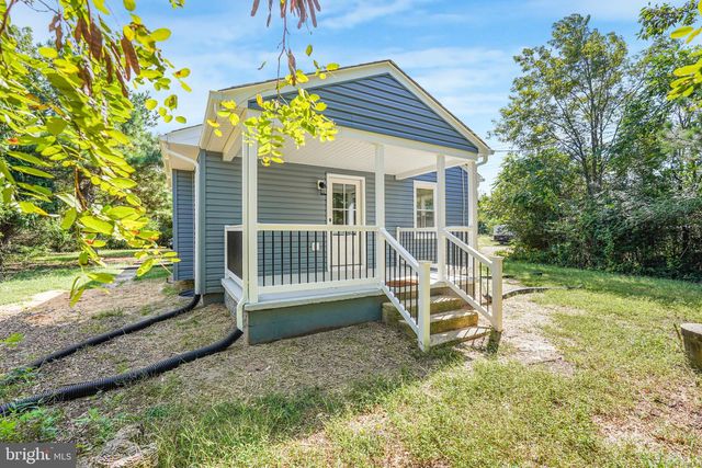 8545 SAINT ANTHONYS RD, King George, VA 22485