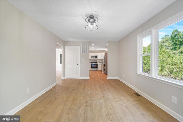8545 SAINT ANTHONYS RD, King George, VA 22485