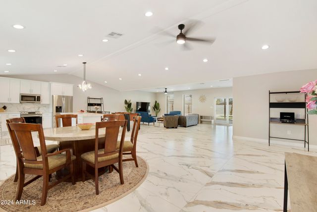 1826 W ORAIBI Drive, Phoenix, AZ 85027