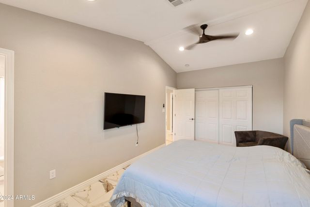 1826 W ORAIBI Drive, Phoenix, AZ 85027