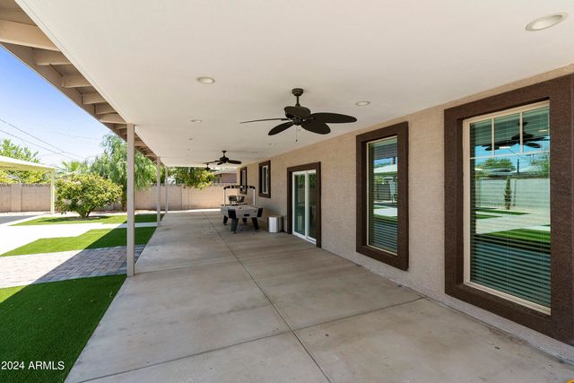 1826 W ORAIBI Drive, Phoenix, AZ 85027