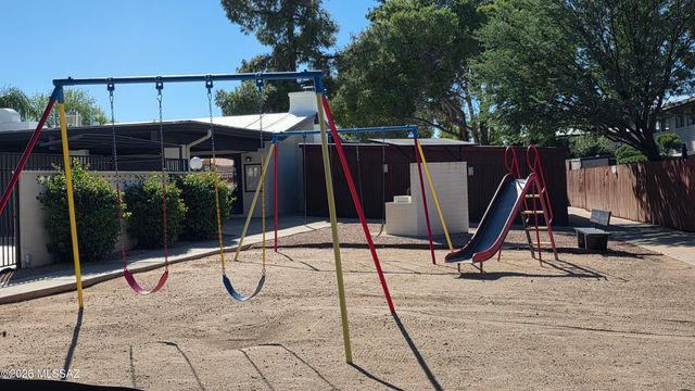 1348 S Avenida Polar Apt K211, Tucson, AZ 85710