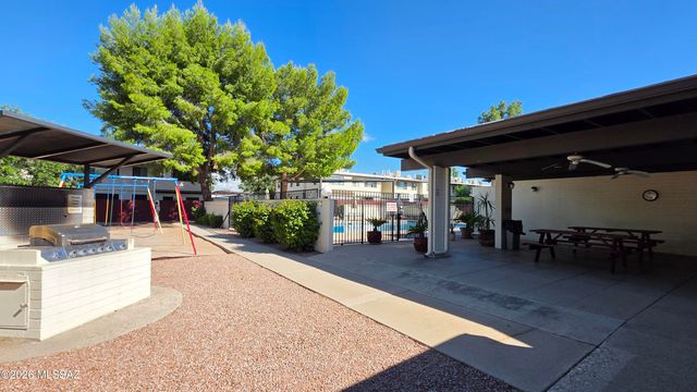1348 S Avenida Polar Apt K211, Tucson, AZ 85710