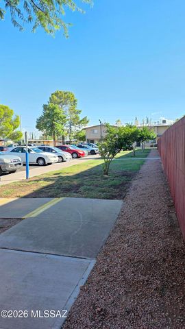 1348 S Avenida Polar Apt K211, Tucson, AZ 85710