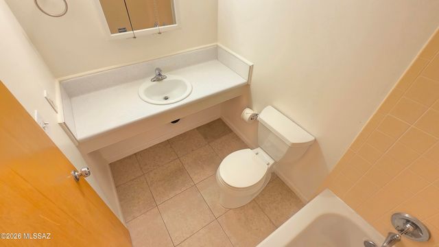 1348 S Avenida Polar Apt K211, Tucson, AZ 85710