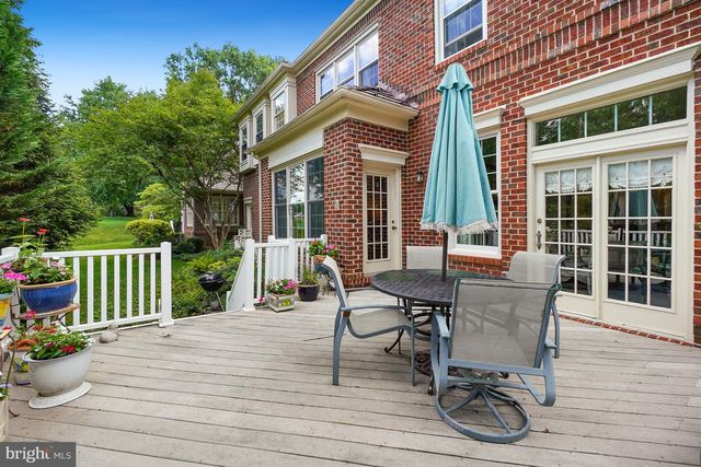 9209 TOWN GATE LN, Bethesda, MD 20817