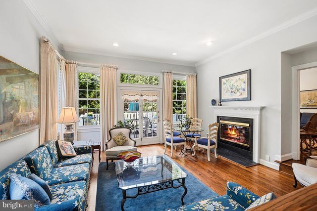 9209 TOWN GATE LN, Bethesda, MD 20817