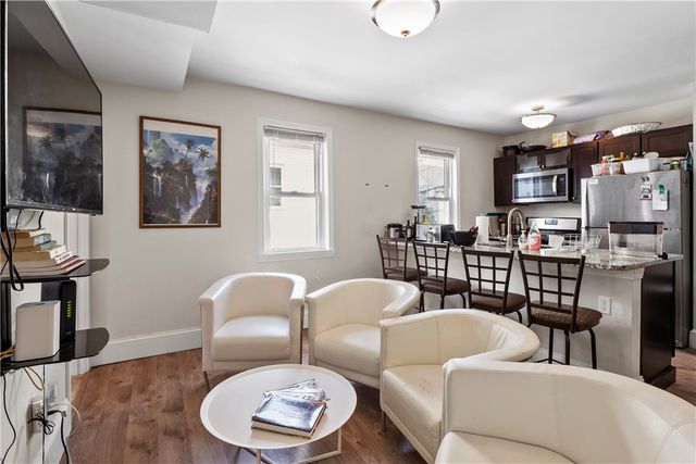 16 Governor Street, Providence, RI 02906