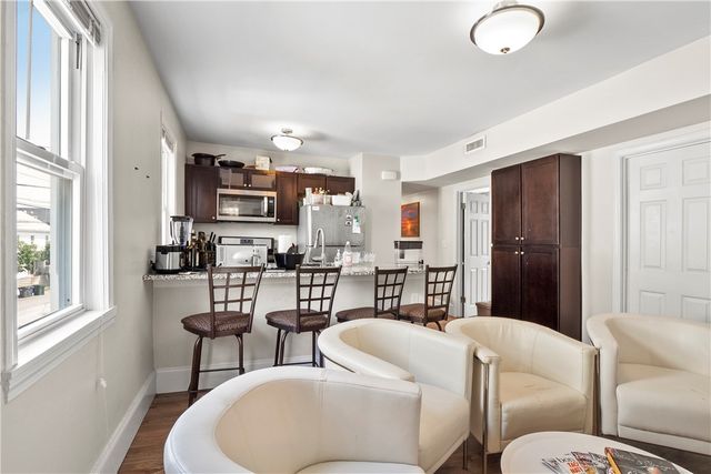 16 Governor Street, Providence, RI 02906