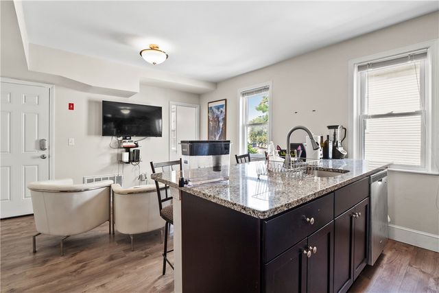 16 Governor Street, Providence, RI 02906