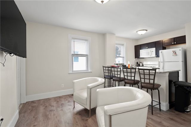 16 Governor Street, Providence, RI 02906