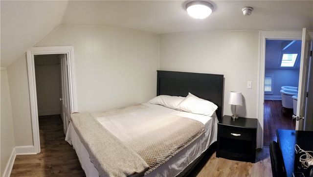 16 Governor Street, Providence, RI 02906