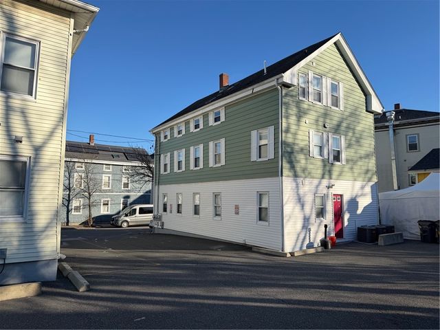 16 Governor Street, Providence, RI 02906