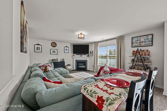 600 Lake Tyler Drive, New Bern, NC 28560