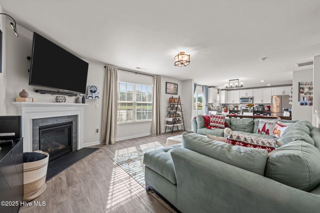 600 Lake Tyler Drive, New Bern, NC 28560