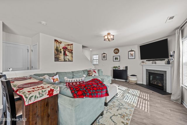 600 Lake Tyler Drive, New Bern, NC 28560