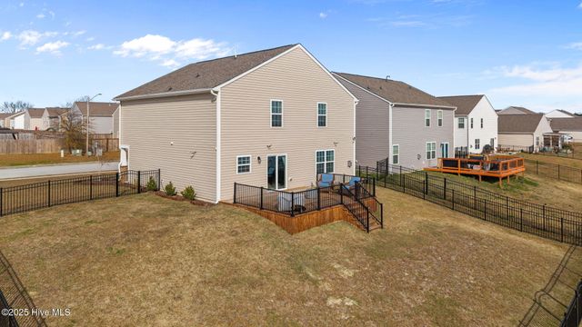 600 Lake Tyler Drive, New Bern, NC 28560