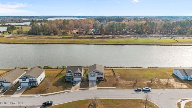600 Lake Tyler Drive, New Bern, NC 28560