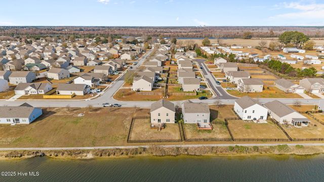 600 Lake Tyler Drive, New Bern, NC 28560