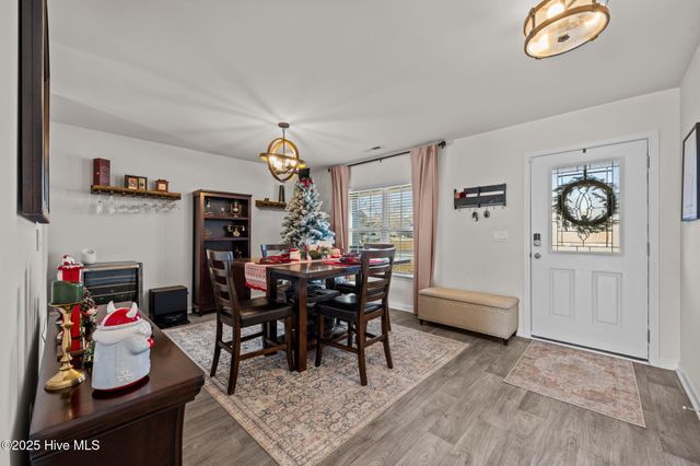 600 Lake Tyler Drive, New Bern, NC 28560