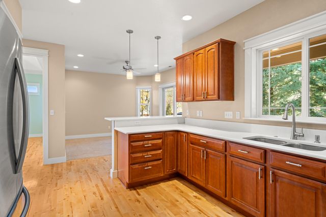 488 Quail Run, Eagle Point, OR 97524