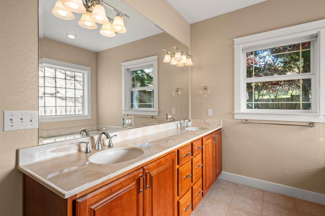 488 Quail Run, Eagle Point, OR 97524