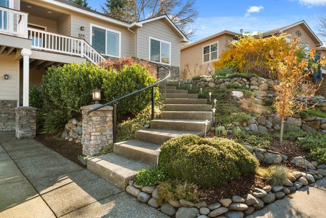 488 Quail Run, Eagle Point, OR 97524