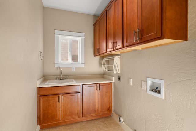 488 Quail Run, Eagle Point, OR 97524