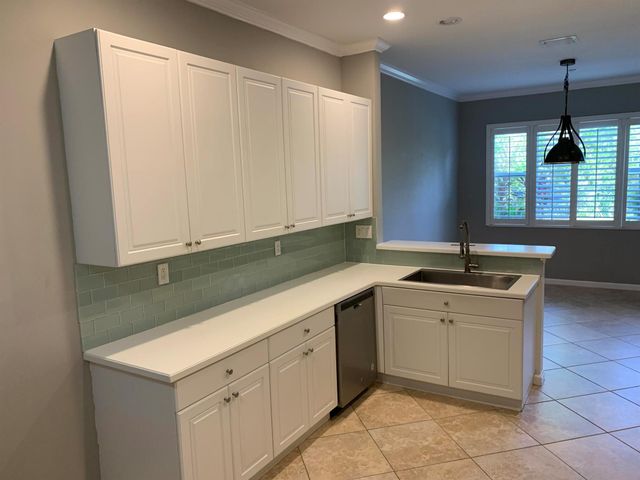 399 SW Walking Path, Stuart, FL 34997