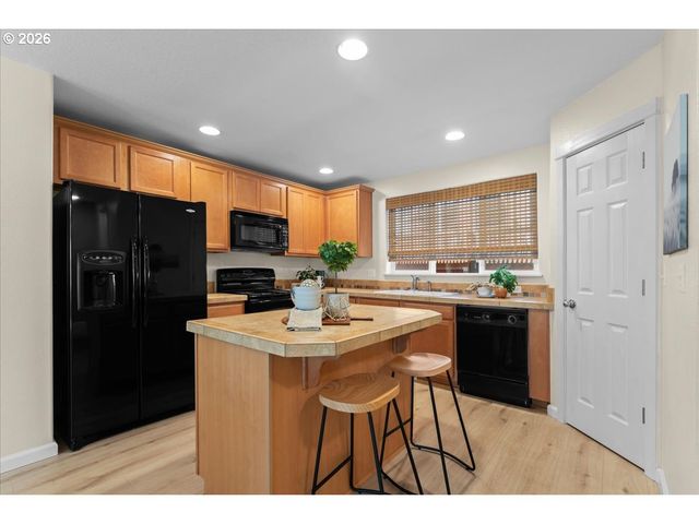 15440 Sw MICA Ln, Beaverton, OR 97007
