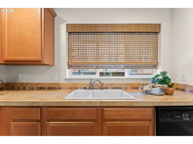 15440 Sw MICA Ln, Beaverton, OR 97007