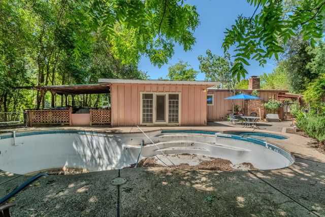 145 Wescott Ct, Auburn, CA 95603