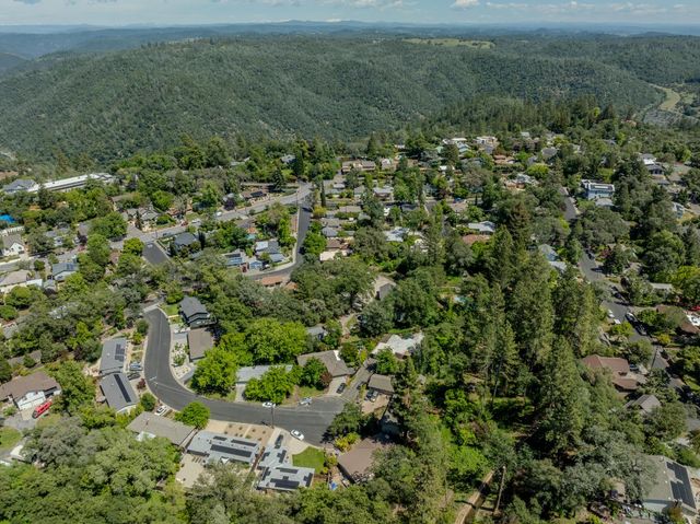 145 Wescott Ct, Auburn, CA 95603