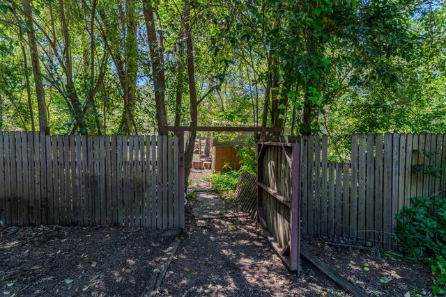 145 Wescott Ct, Auburn, CA 95603
