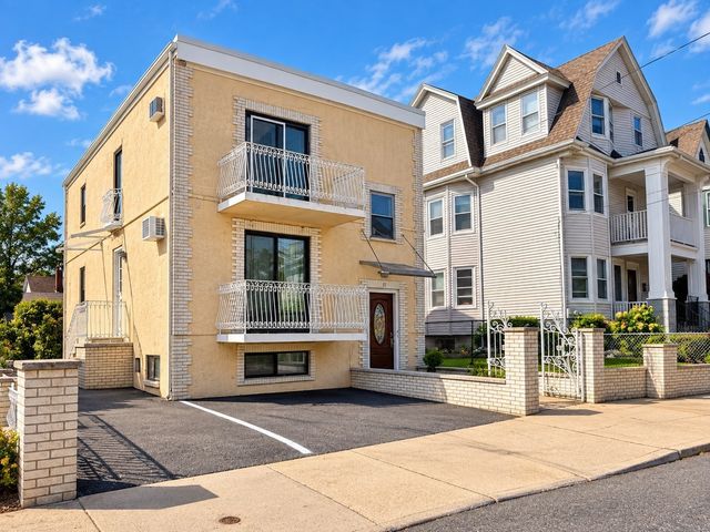 41 High 3, Everett, MA 02149