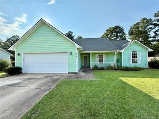 479 Northwoods Drive, Raeford, NC 28376