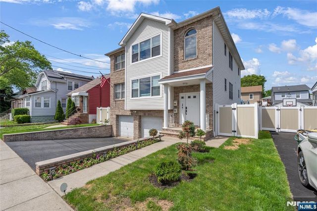26 Arlington Boulevard, North Arlington, NJ 07031