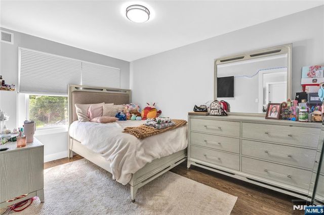 26 Arlington Boulevard, North Arlington, NJ 07031