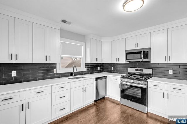 26 Arlington Boulevard, North Arlington, NJ 07031