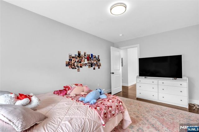 26 Arlington Boulevard, North Arlington, NJ 07031