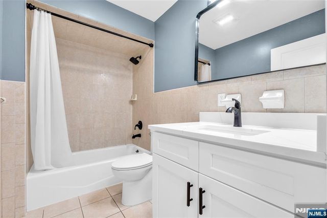 26 Arlington Boulevard, North Arlington, NJ 07031