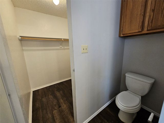 452 Chestnut Lane, Desoto, TX 75115