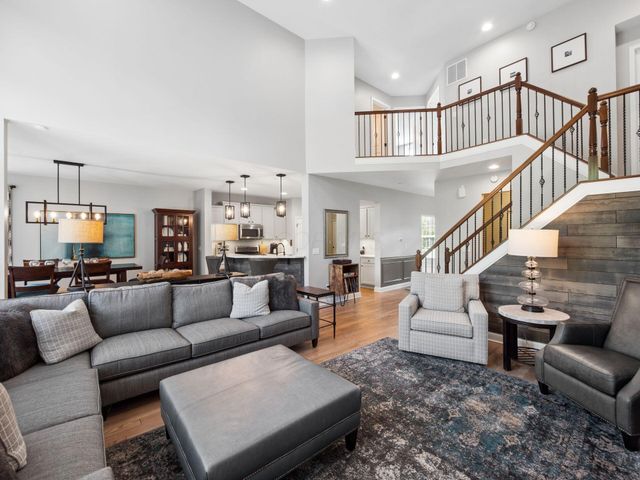 5792 Trafalgar Lane, Dublin, OH 43016