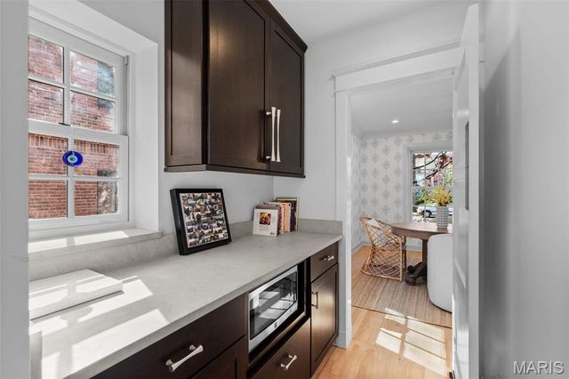 8105 Kingsbury Boulevard, Clayton, MO 63105