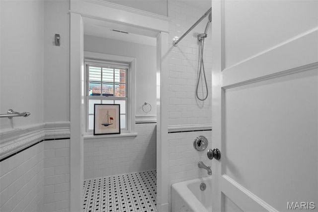 8105 Kingsbury Boulevard, Clayton, MO 63105