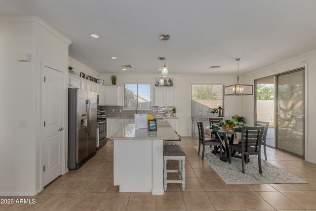 6637 S CARTIER Drive, Gilbert, AZ 85298