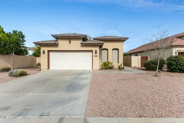 6637 S CARTIER Drive, Gilbert, AZ 85298