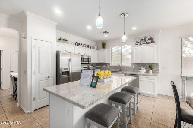 6637 S CARTIER Drive, Gilbert, AZ 85298