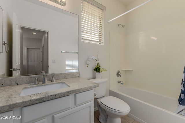 6637 S CARTIER Drive, Gilbert, AZ 85298