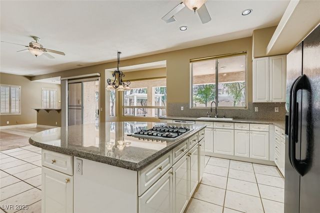 9463 Malasana Court, Las Vegas, NV 89147